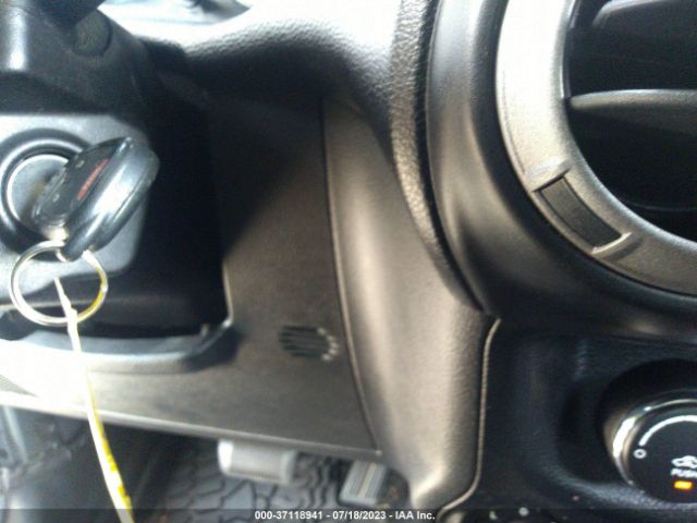1C4AJWAG4EL106389 Jeep Wrangler Sport