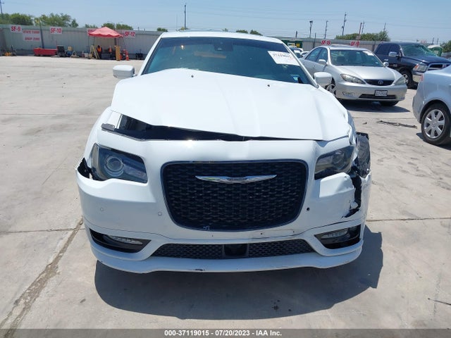 2C3CCABG5JH227738 Chrysler 300 300s
