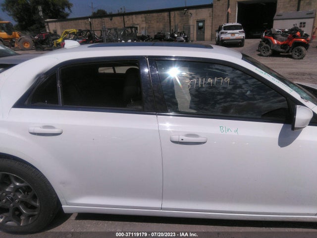 2C3CCAGG6GH162108 Chrysler 300 300s