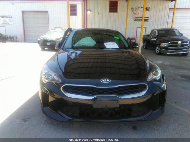 KNAE15LA1J6015221 KIA Stinger Base