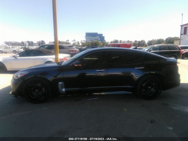 KNAE15LA1J6015221 KIA Stinger Base