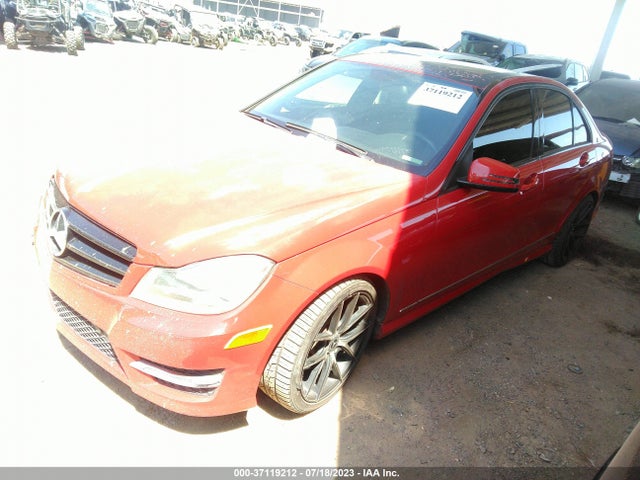 WDDGF8AB5EG161671 Mercedes-Benz C-class C 300