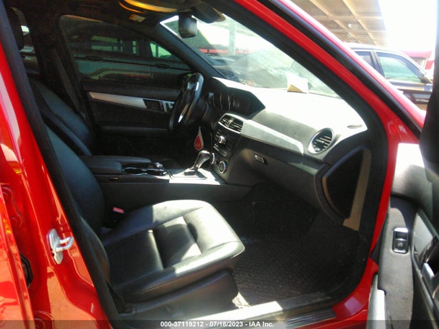 WDDGF8AB5EG161671 Mercedes-Benz C-class C 300