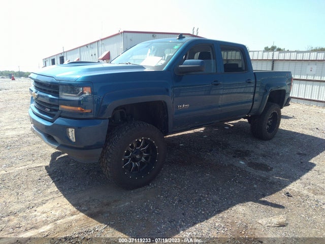 Chevrolet Silverado 1500 2lt 2018 3GCUKREC0JG505861 Image 2