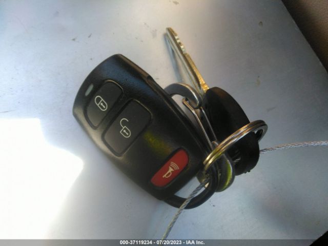 KNDMG4C71E6554648 KIA SEDONA LX