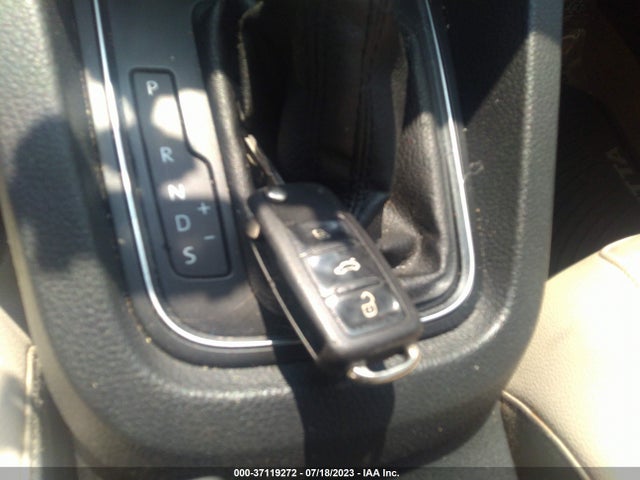 3VWD67AJ0GM259964 Volkswagen Jetta Sedan 1.4t Se W/connectivity