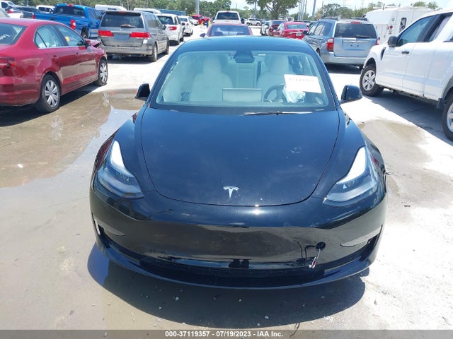 2022 Tesla 3, VIN: 5YJ3E1EC6NF329365
