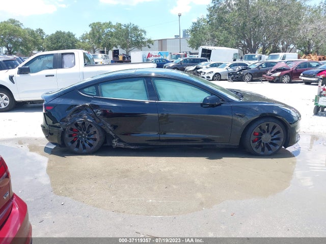 2022 Tesla 3, VIN: 5YJ3E1EC6NF329365