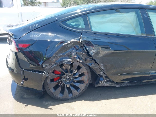 2022 Tesla 3, VIN: 5YJ3E1EC6NF329365