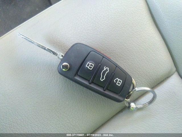 WA1FFCFS5FR013621 Audi Q3 2.0t Prestige