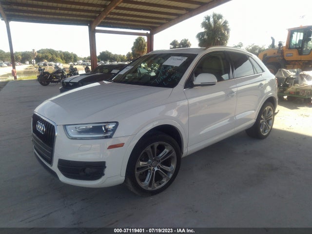 WA1FFCFS5FR013621 Audi Q3 2.0t Prestige