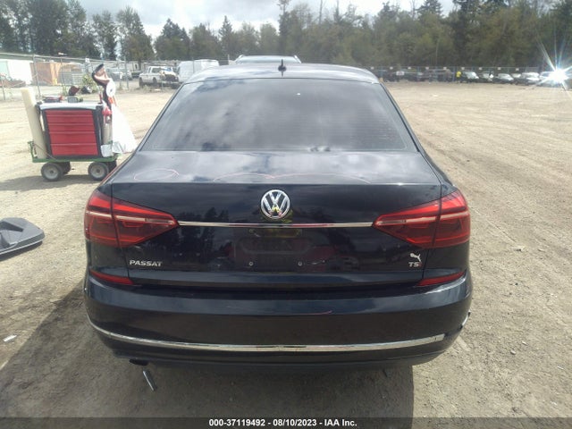 1VWAT7A35HC015663 Volkswagen Passat 1.8t S