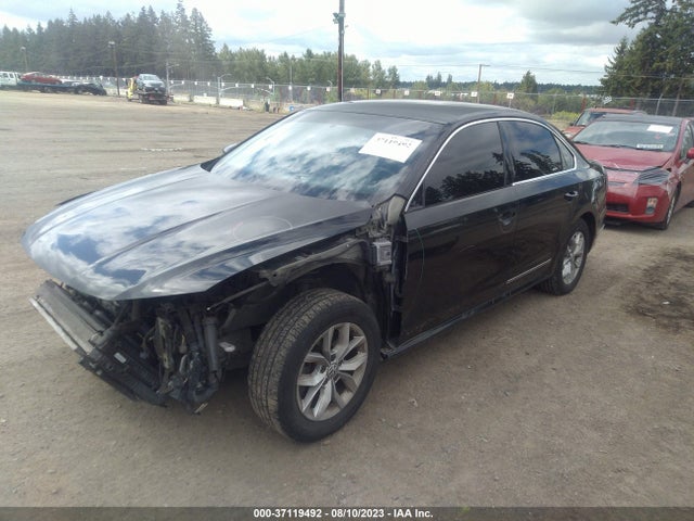 1VWAT7A35HC015663 Volkswagen Passat 1.8t S