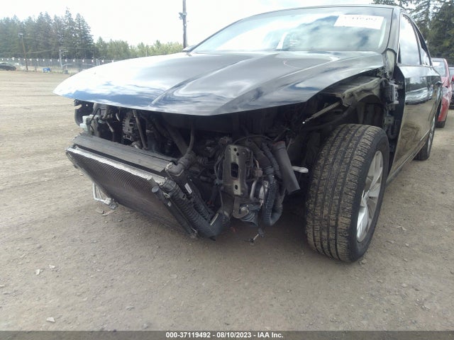 1VWAT7A35HC015663 Volkswagen Passat 1.8t S