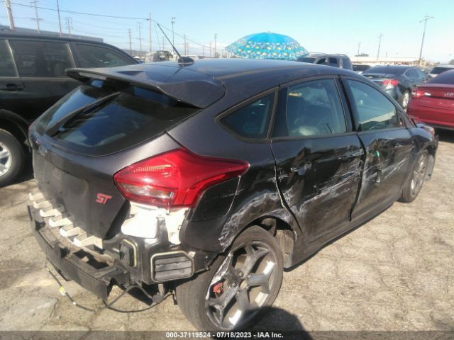 1FADP3L94HL223215 Ford FOCUS ST