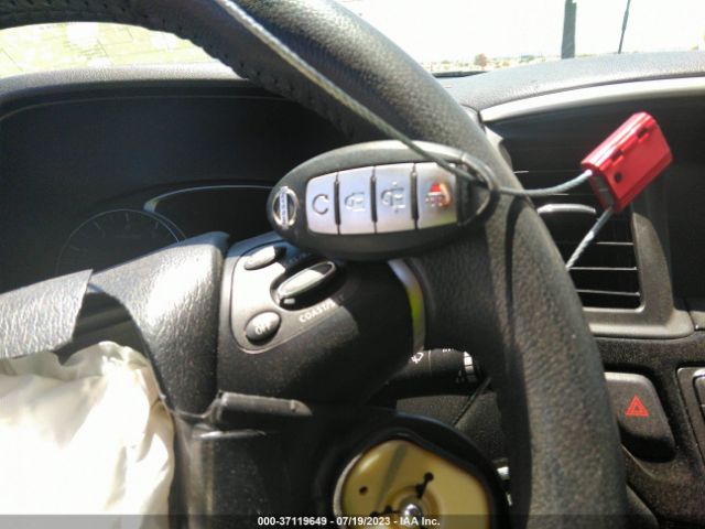 5N1DR2MN8HC911045 Nissan Pathfinder Sv