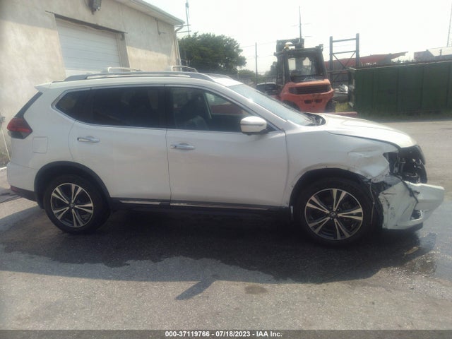 2017 NISSAN ROGUE SL VIN: 5N1AT2MT7HC872242