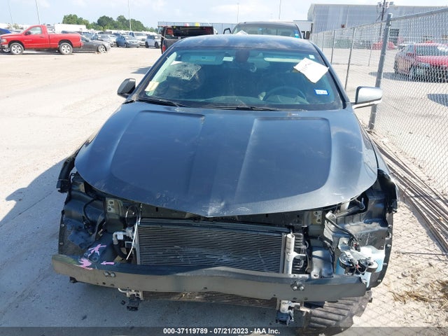 Chevrolet IMPALA LT 2018 2G1105S3XJ9153204 Image 13