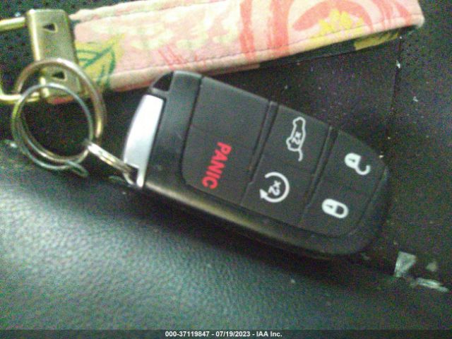 1C4RJFAG6KC551487 Jeep Grand Cherokee Altitude