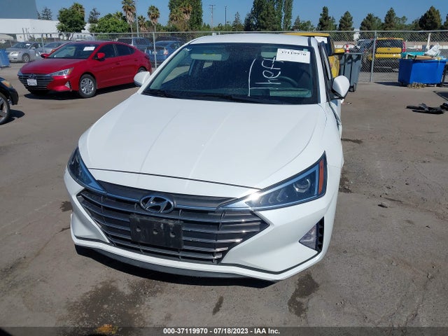 Hyundai ELANTRA SE 2019 5NPD74LF5KH453718 Image 4