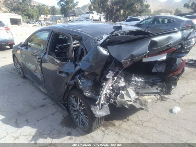 3KPF54AD8PE523241 KIA Forte Gt-line