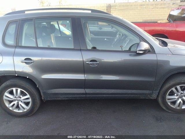 WVGAV7AX3GW604171 Volkswagen TIGUAN S