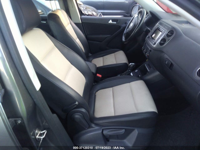 WVGAV7AX3GW604171 Volkswagen TIGUAN S