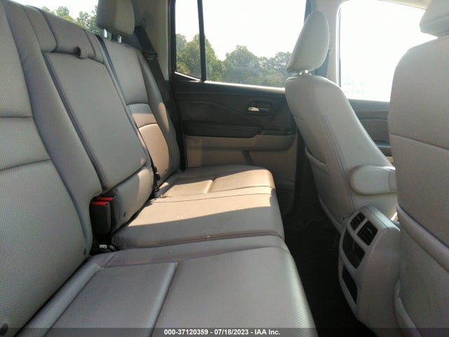Honda Ridgeline Rtl-t 2017 5FPYK3F67HB016937 Image 8