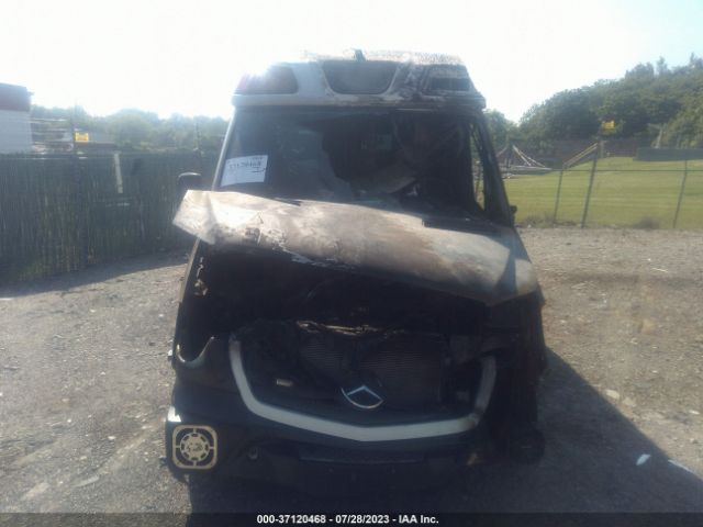 WDAPE7CD1GP216077 Mercedes-Benz SPRINTER CARGO VANS