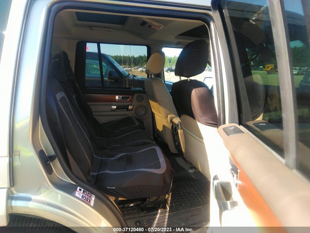 2011 LAND ROVER LR4 LUX VIN: SALAK2D49BA568650