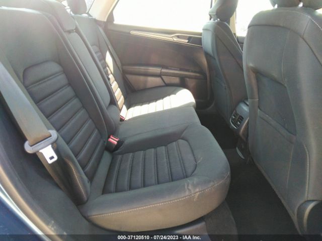 3FA6P0HD0KR107717 Ford FUSION SE