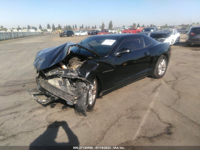 Chevrolet CAMARO LS 2015 2G1FB1E30F9143891 Image 2