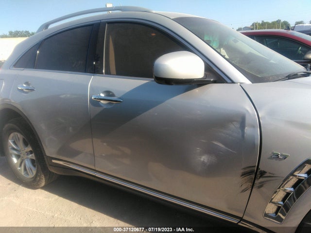 2015 INFINITI QX70 VIN: JN8CS1MWXFM483837