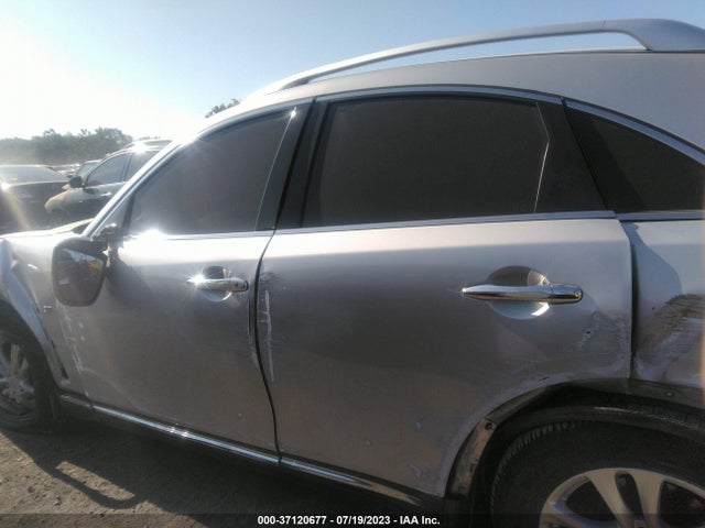 2015 INFINITI QX70 VIN: JN8CS1MWXFM483837