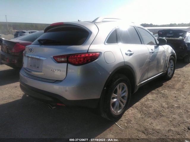 2015 INFINITI QX70 VIN: JN8CS1MWXFM483837