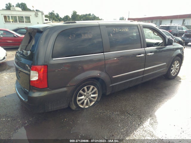 2C4RC1GG2FR628891 Chrysler Town & Country Limited Platinum