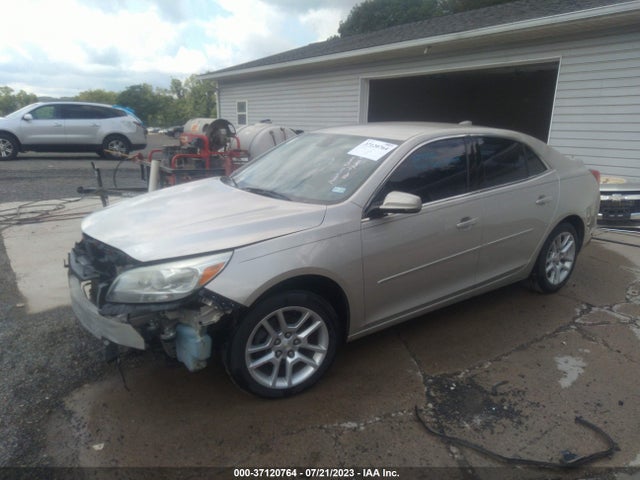 Chevrolet MALIBU 1LT 2015 1G11C5SL4FF188424 Image 2