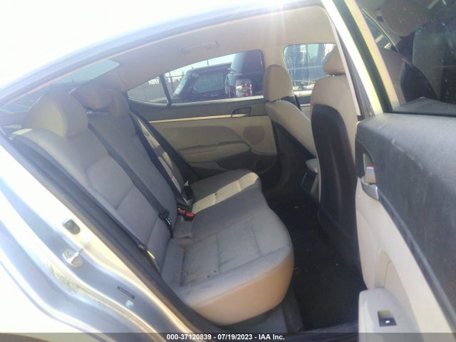 2017 HYUNDAI ELANTRA SE VIN: 5NPD74LF4HH180277