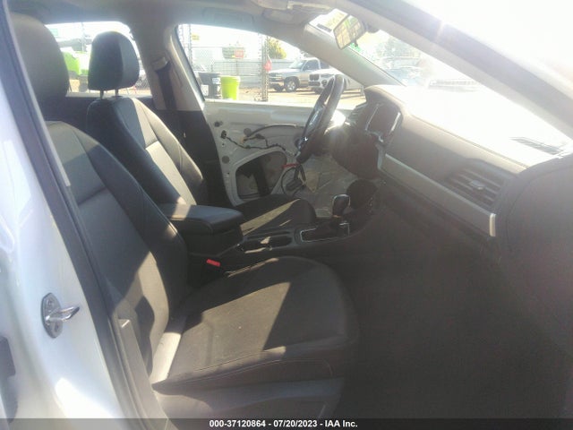 3VWC57BU3KM151922 Volkswagen Jetta S/se/r-line