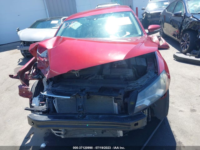 1VWAT7A38FC054003 Volkswagen Passat 1.8t Wolfsburg Ed