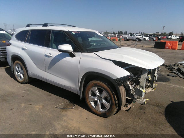 Toyota Highlander Le 2022 5TDBZRBH4NS580900 Image 1