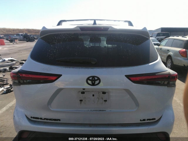 Toyota Highlander Le 2022 5TDBZRBH4NS580900 Image 17