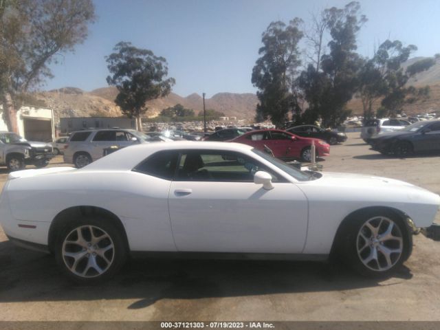 2C3CDZAG5GH240575 Dodge Challenger Sxt Plus