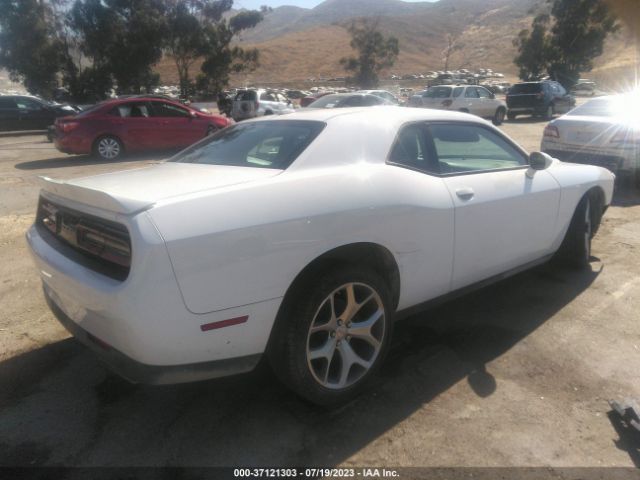 2C3CDZAG5GH240575 Dodge Challenger Sxt Plus