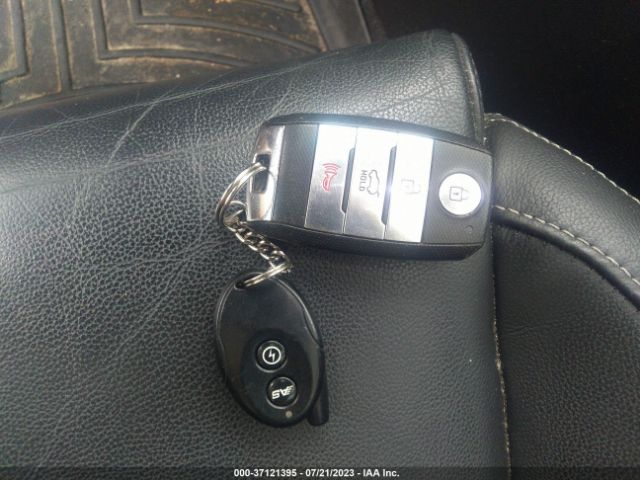 KNDPNCAC6J7373062 KIA Sportage Ex