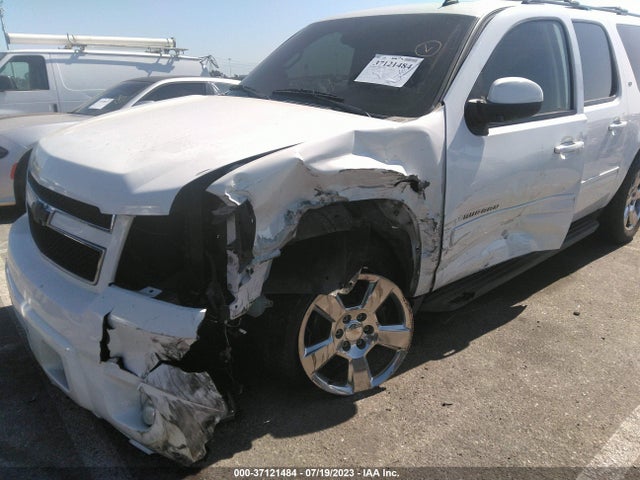 2011 CHEVROLET SUBURBAN 1GNSCJE0XBR396832 Photo 5