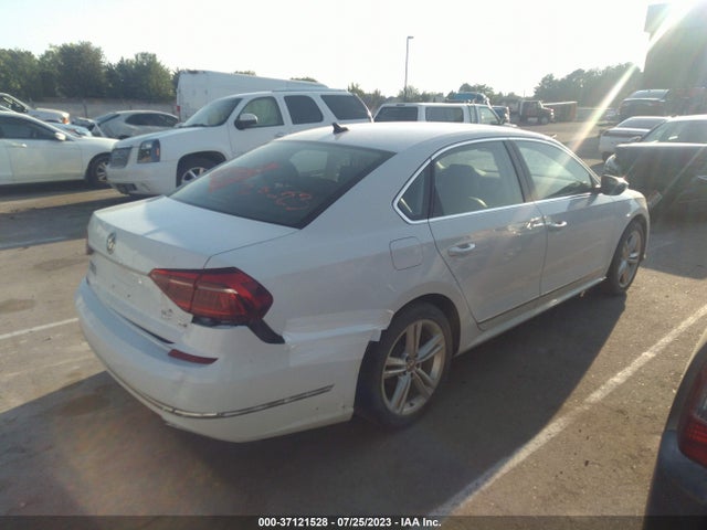 1VWBT7A31HC016507 Volkswagen Passat 1.8t Se