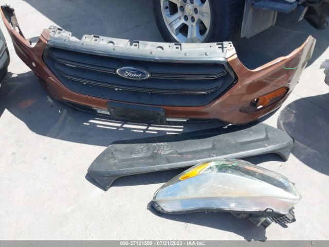 1FMCU0F78HUA03878 Ford ESCAPE S