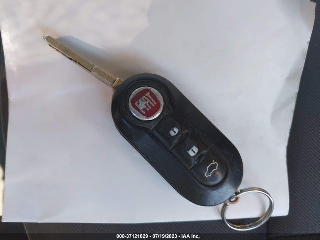 2012 FIAT 500 POP VIN: 3C3CFFAR3CT228114