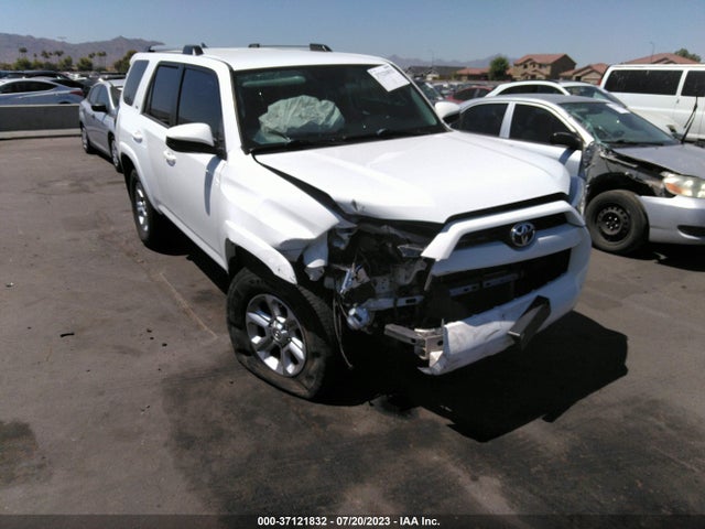 Toyota 4RUNNER SR5 2019 JTEBU5JRXK5715599 Image 11